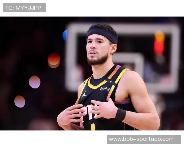 布克职业生涯得分突破17000分创21世纪第八快里程碑