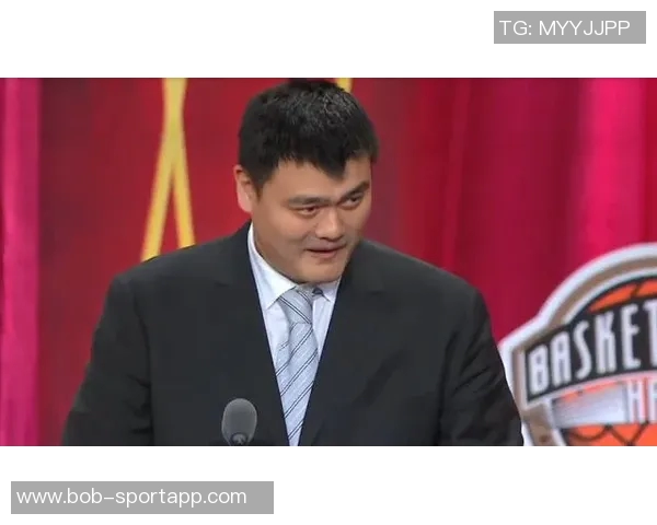 姚明在中国赛重聚老友期待与一哥探讨养老金话题