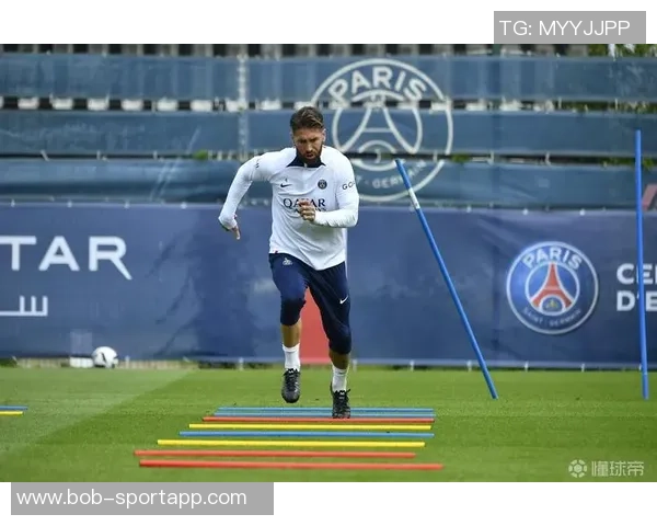 梅西缺席训练一天后今日回归训练中心恢复合练状态良好 梅西缺席训练一天后今日回归训练中心恢复合练状态良好