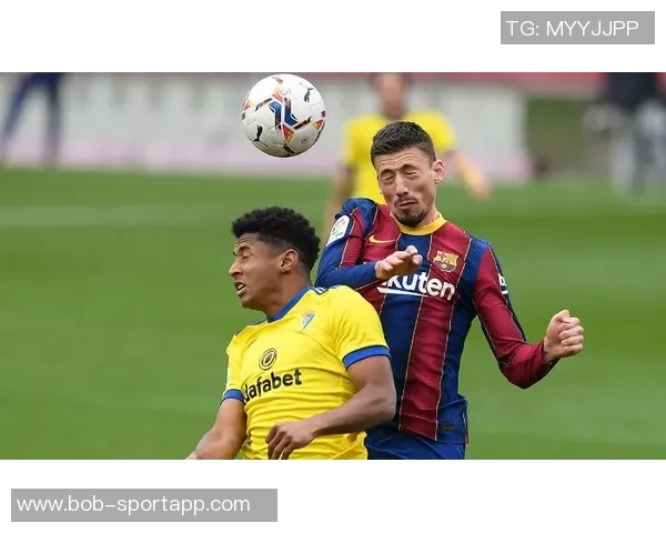 24岁范德芬边路狂飙如入无人之境展现中卫惊人速度与技术