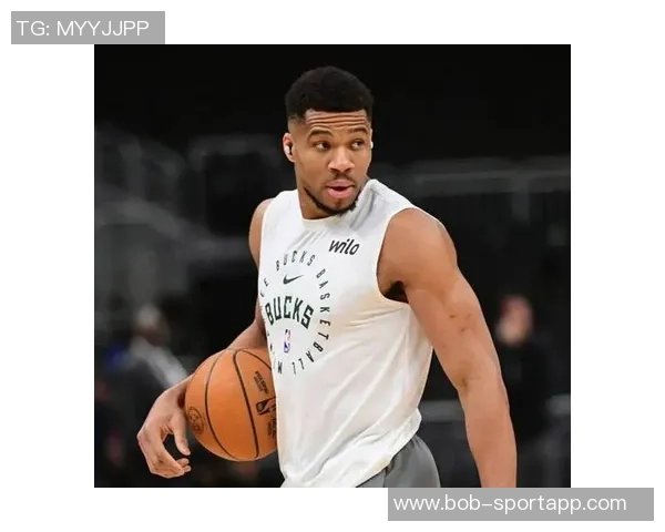 字母哥首节表现出色轻松拿下6分3篮板2助攻展现强大实力 字母哥首节表现出色轻松拿下6分3篮板2助攻展现强大实力