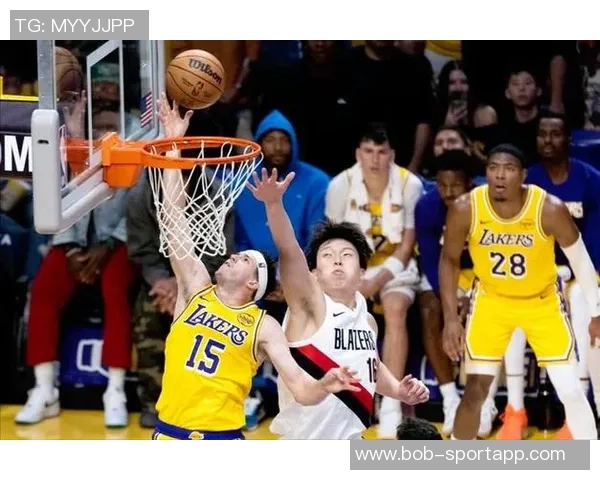 里夫斯背靠背狂砍92分创湖人队史新高自科比以来首次如此表现