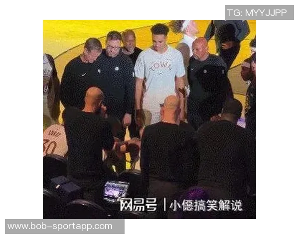 勇士替补席冲突升级追梦失控怒斥科尔引发热议