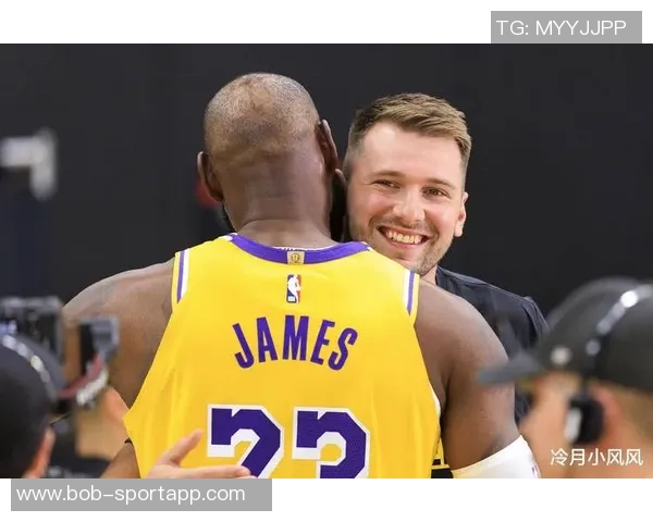 媒体人分析东契奇与哈登的表现差异及乔詹曾遭质疑的经历