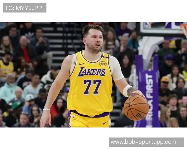 NBA官方称赞东契奇表现如巅峰湖人球队状态持续上升引发关注