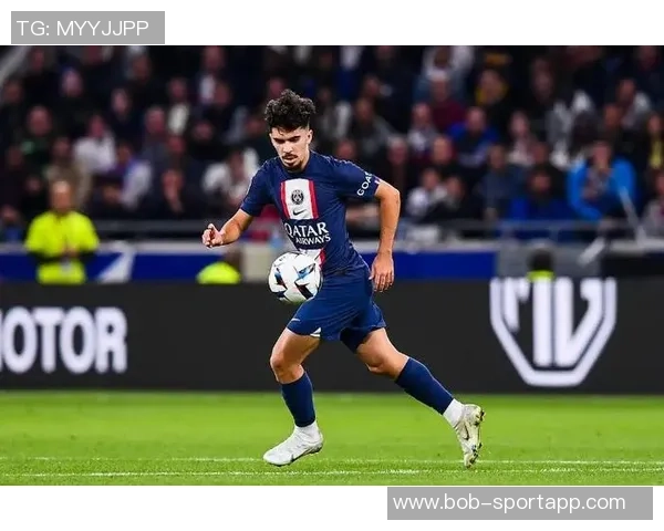 维蒂尼亚回顾与恩里克相遇的影响，称其为巴黎生涯的重要转折点