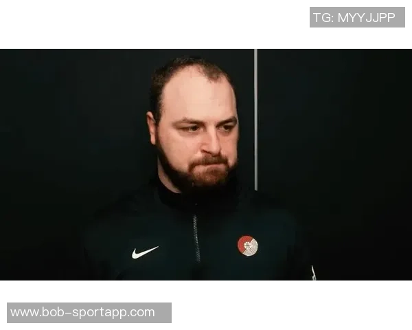 混音主帅杨瀚森在进攻与防守中扮演关键角色影响球队表现