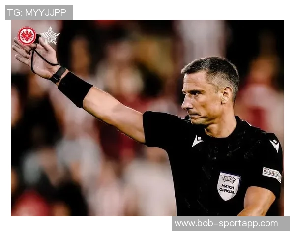 多特高层称赞裁判组对法鹰之战的艰难与越位争议进行分析