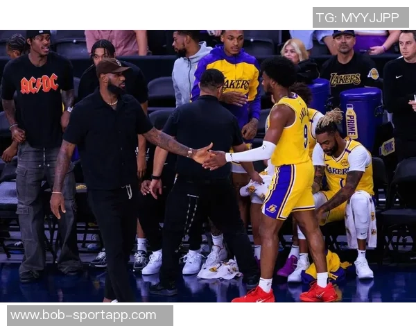 泰森回忆童年因詹姆斯成为骑士球迷并为可能冒犯致歉承担责任 泰森回忆童年因詹姆斯成为骑士球迷并为可能冒犯致歉承担责任